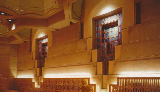 Glazing of the windows Freschi: "Ephemeral quality of spiritual space can be seen in the calligraphy on the glazing of the windows", Photo: Bruno Freschi Collection, 1985