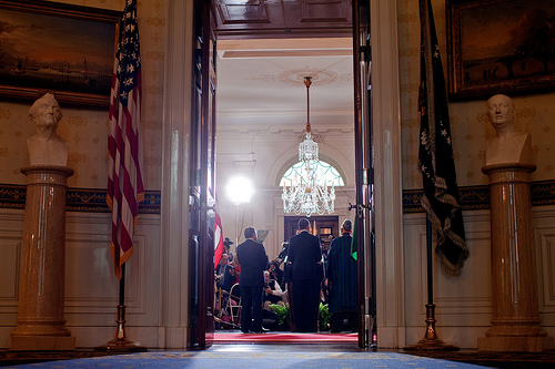(President Barack Obama, Pakistan's President Asif Ali Zadari and Afghan President Hamid Karzai, give remarks to the media following their trilateral meeting at the White House Wednesday, May 6, 2009. White House Photo by Chuck Kennedy