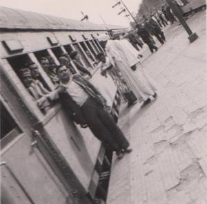 February 1959: Passengers at Luxor train station on Aswan bound train to attend funeral of Aga Khan III. © Photo: Motani Collection, Ottawa