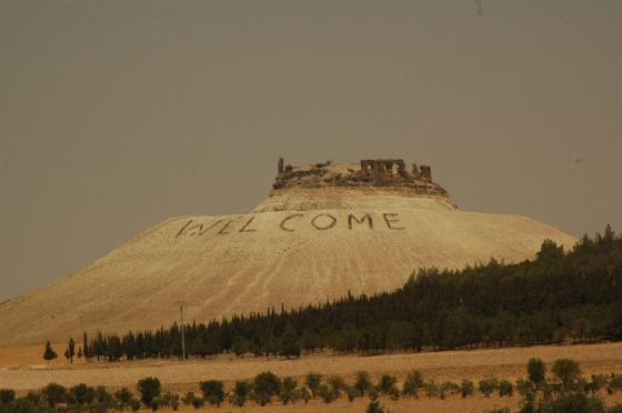 Welcome Sign for Mawlana Shah Karim al-Hussaini Hazar Imam.