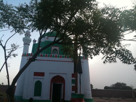 Mausoleum of Pir Sadardin