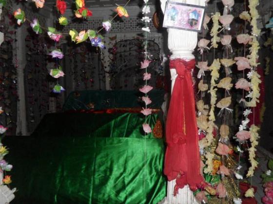 Inside Pir Sadardin's mausoleum