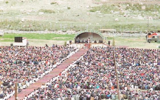 His Highness the Aga Khan pictured amongst his followers in Badakhshan in May 1995. 
