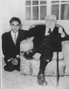 Mawlana Sultan Mahomed Shah with Abdul Mamdani. 