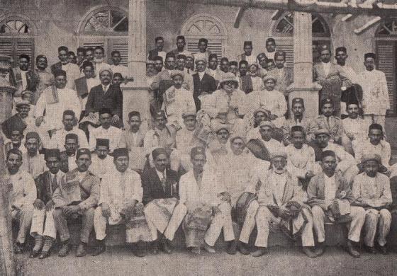 His Highness the Aga Khan with members of his Madagascar Jamat upon his arrival in Majunga.