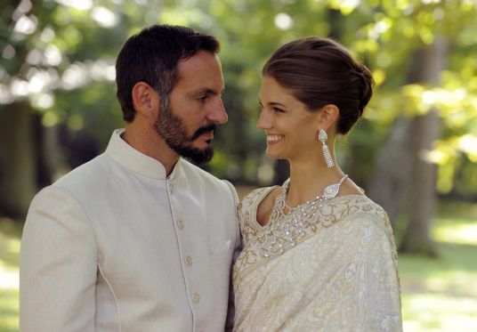 The newly married couple enjoy a moment together on their wedding day. Photo: TheIsmaili / Gary Otte
