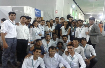 A group photo of a few of the thousands of volunteers who contributed to making Mawlana Hazar Imam's visit to India a truly memorable one. Photo: Toral Pradhan Collection.