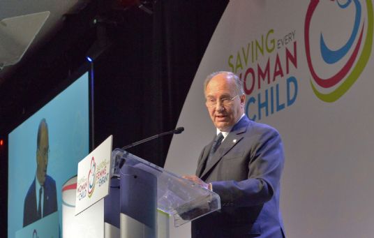His Highness the Aga Khan, 49th Ismaili Imam and the direct descendant of the Prophet Muhammad (s.a.s), delivers keynote remarks at the Maternal, Newborn and Child Health Summit in Toronto on 29 May 2014. Photo: The Ismaili/Zahur Ramji.