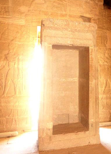Divine light - Ancient Egypt. Please click on image for article on Neoplatonism and Avicenna. 