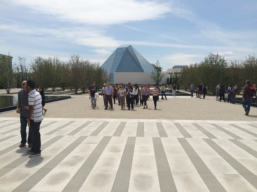 May 24th 2015 – Toronto’s 16th Annual Doors Open. Visitors tour the Aga Khan Park. Photo: Malik Merchant / Simerg. Copyright