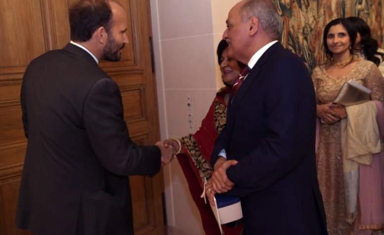 prince-hussain-greeting-salim-mukhi-at-mawlana-hazar-imams-80th-birthday