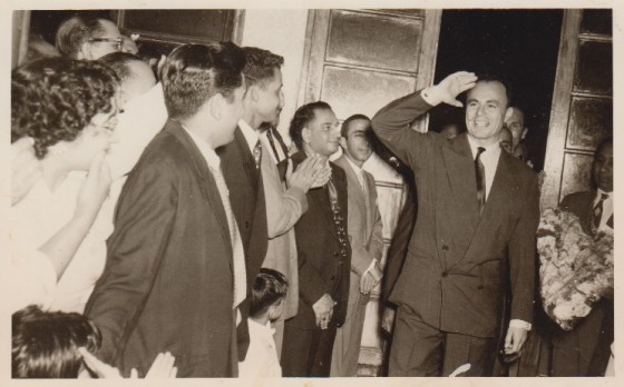 prince-aly-khan-lm-being-greeted