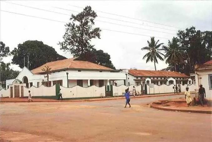Jinja Jamatkhana, Simerg