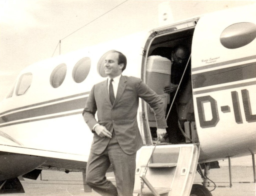 Aga Khan arrives in Entebbe, Uganda, Simerg