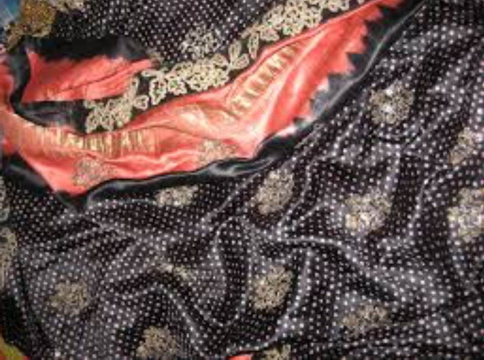 Drape Pacchedi Simerg