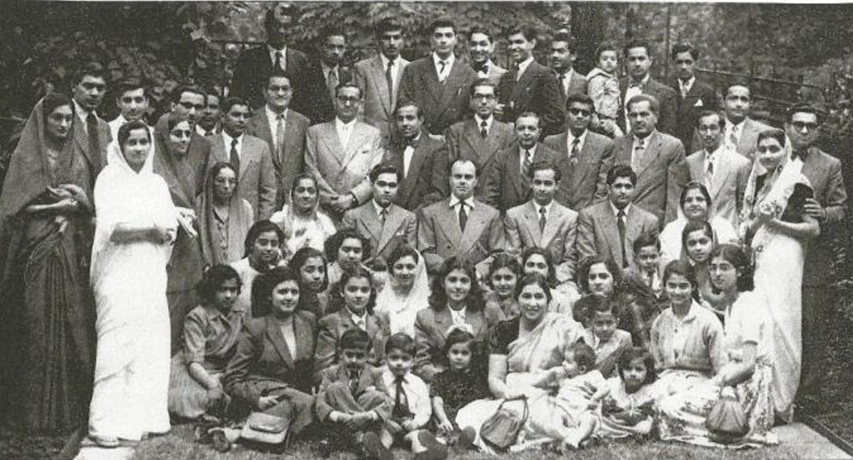 Prince Aly Khan with London Ismaili Jamat