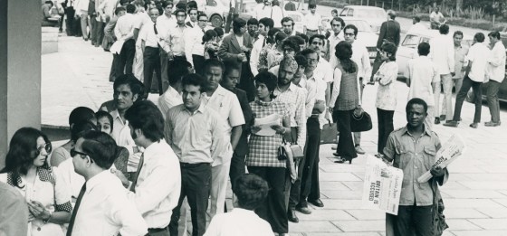 Asians queue outside the British High Commission in Kampala to verify their citizenship status following Idi Amin's decree of August 1972 giving them notice to leave the country within 90 days. Simerg.