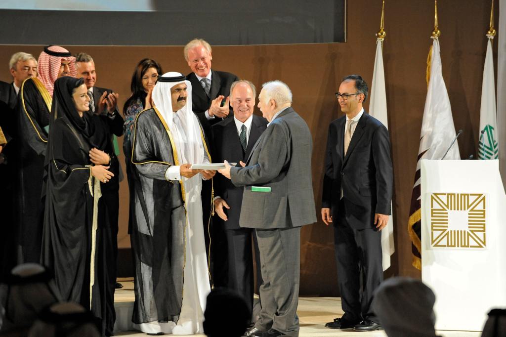 Aga Khan Award for Architecture Lifetime Achievement Award to Oleg Grabar, Simerg