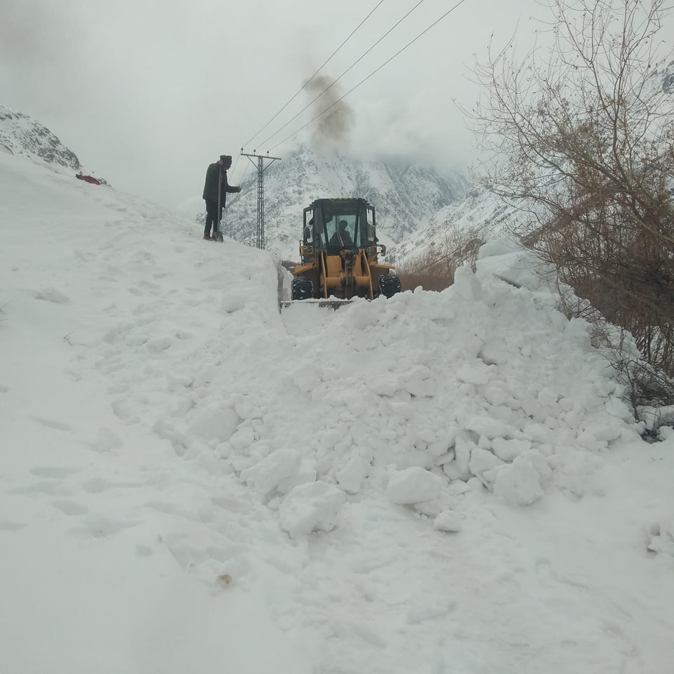 Snow clearance in Chitral, Suriya Bibi, Pakistan election first woman