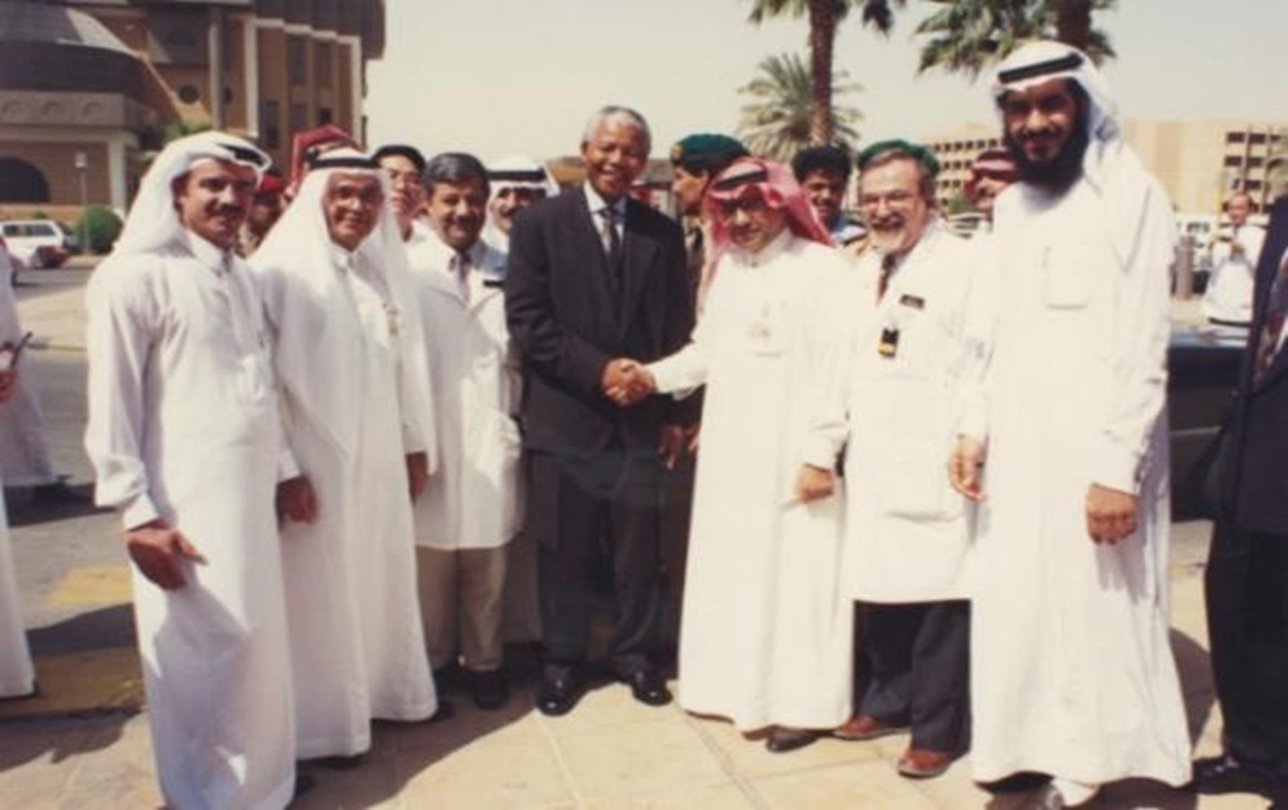 Nelson Mandela in Saudu Arabia, Insights from around the world, Simerg