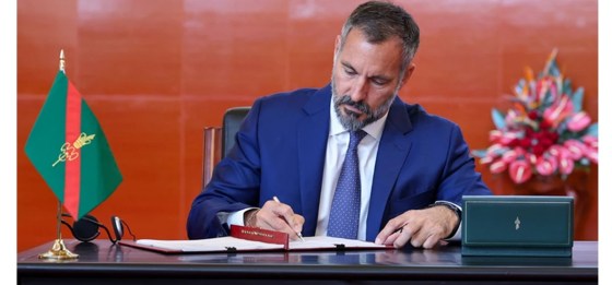 Rahim Aga Khan in Mozambique for 50th independence celebration